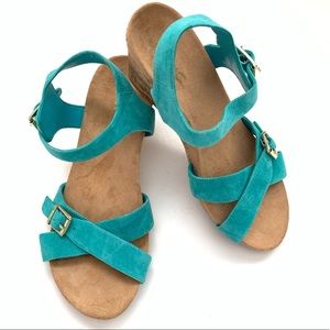 VIONIC Anka Turquoise Sandal Size 7
